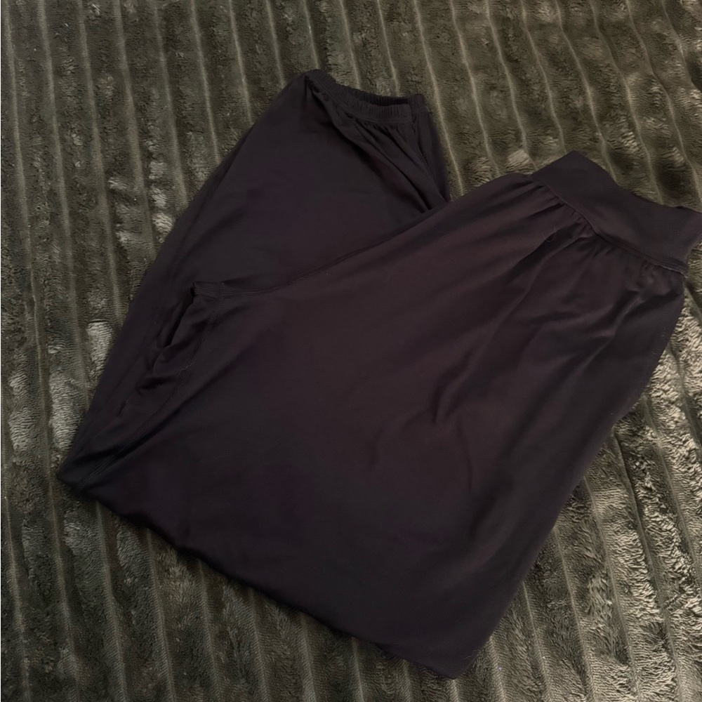 Aerie Offline Go with the flow baggy jogger